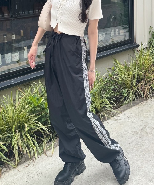 nemne store（ネンネストア）の「《Delfy》レース切り替えナイロンパンツ（その他パンツ・レディース・ブラック・フリー）」の6枚目の写真