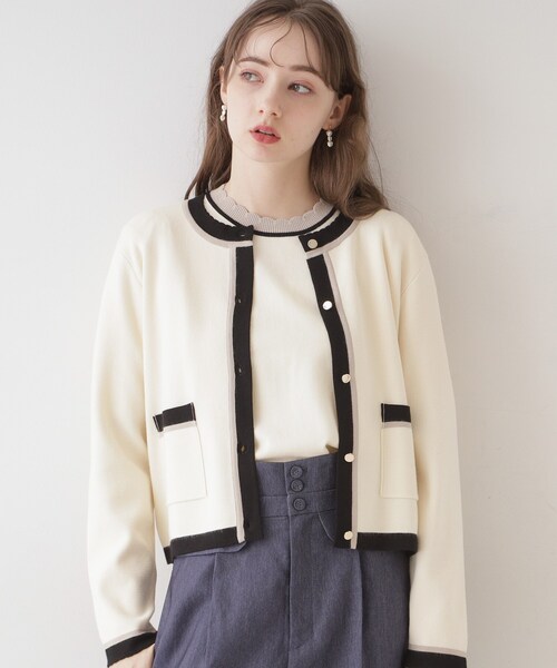 couture brooch（クチュールブローチ）の「◆【二の腕カバー・上品×シンプルなニット】配色スカラ5分袖ニット（ニット/セーター・レディース・アイボリー/ブラック/ブラウン系その他・36/38/42）」の6枚目の写真