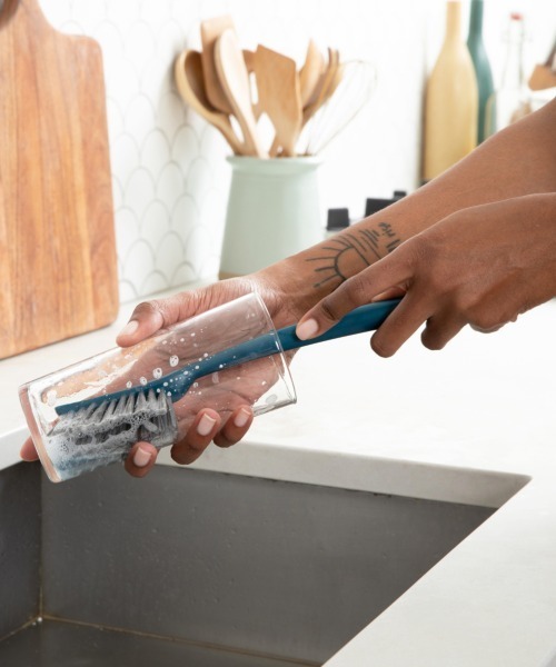 entre square(アントレスクエアー)の「full circle/CLEAN OCEAN ボトルブラシティール(掃除グッズ・レディース・ブルー・ONE SIZE)」の1枚目の写真