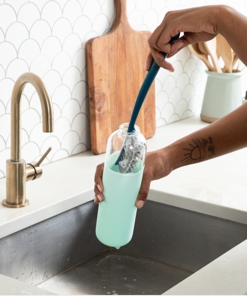 entre square(アントレスクエアー)の「full circle/CLEAN OCEAN ボトルブラシティール(掃除グッズ・レディース・ブルー・ONE SIZE)」の4枚目の写真