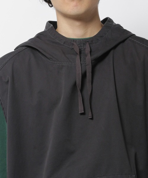 niko and...（ニコアンド）の「【NATOKii(ネイトゥーキー)】フードプルベスト（ベスト・メンズ・その他1/チャコール・MEDIUM/LARGE）」の12枚目の写真