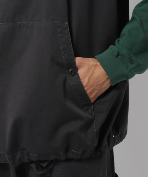 niko and...（ニコアンド）の「【NATOKii(ネイトゥーキー)】フードプルベスト（ベスト・メンズ・その他1/チャコール・MEDIUM/LARGE）」の14枚目の写真