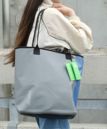 STREAM TRAIL(�X�g���[���g���C��)��OSCAR L with POUCH(�g�[�g�o�b�O)