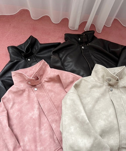 one after another NICE CLAUP（ワンアフターアナザーナイスクラップ）の「オーバーサイズ合皮ブルゾン（ライダースジャケット・レディース・ブラウン/ピンク/アイボリー/ブラック・FREE）」の13枚目の写真