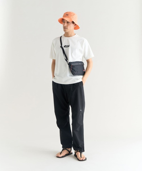 NANGA（ナンガ）の「AURORA TEX SACOCHE/オーロラテックス サコッシュ（ショルダーバッグ・メンズ・アイボリー/ブラック/グレー系その他/ブラウン系その他/ブラウン系その他2・FREE）」の7枚目の写真