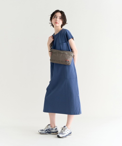 NANGA（ナンガ）の「AURORA TEX SACOCHE/オーロラテックス サコッシュ（ショルダーバッグ・メンズ・アイボリー/ブラック/グレー系その他/ブラウン系その他/ブラウン系その他2・FREE）」の9枚目の写真