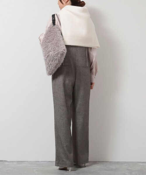 NOLLEY’S（ノーリーズ）の「フェイクファーワンショルダーバッグ（ショルダーバッグ・レディース・オフホワイト/グレー・FREE）」の6枚目の写真