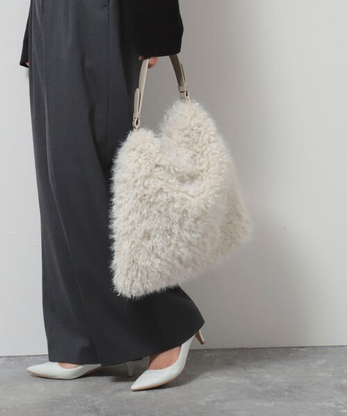 NOLLEY’S（ノーリーズ）の「フェイクファーワンショルダーバッグ（ショルダーバッグ・レディース・オフホワイト/グレー・FREE）」の15枚目の写真