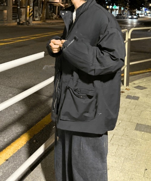Dalfwin(ダールフィン)の「韓国ファッション フィッシュテールオーバーサイズミリタリーブルゾン(ブルゾン・レディース・カーキ/ブラック・FREE)」の11枚目の写真