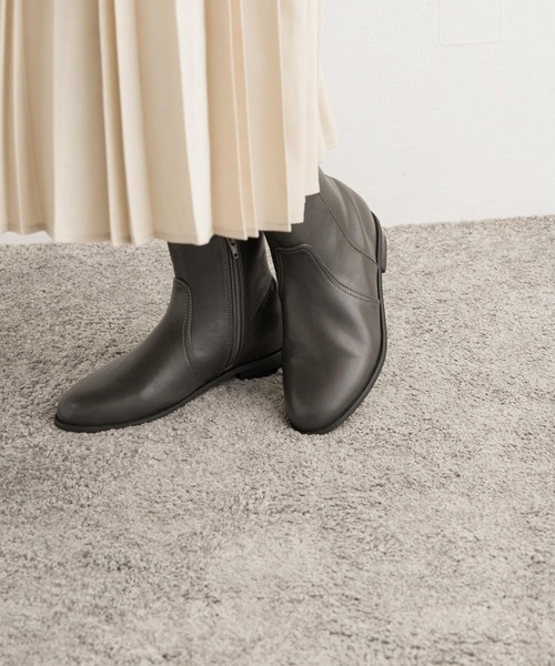 URBAN RESEARCH DOORS(アーバンリサーチドアーズ)の「抗菌消臭機能ショートブーツ(ブーツ・レディース・チャコールグレー/ブラック・38/36/37)」の5枚目の写真