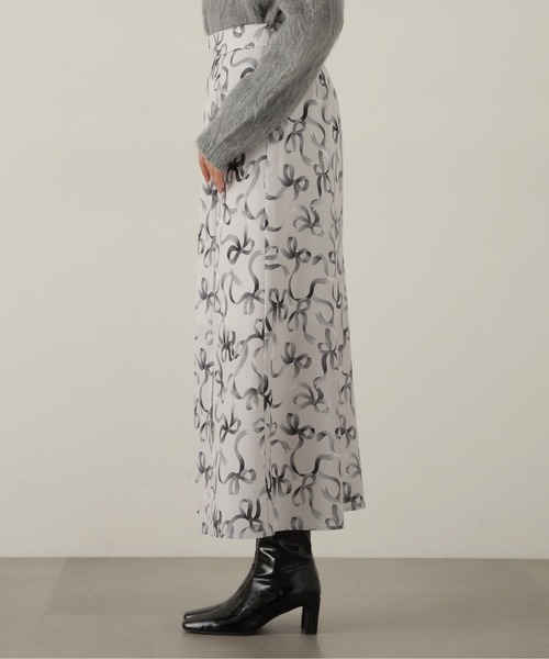 PROPORTION BODY DRESSING（プロポーションボディドレッシング）の「リボン柄ナロースカート / 1214220507（スカート・レディース・グレー/ブラック・SMALL/MEDIUM）」の9枚目の写真