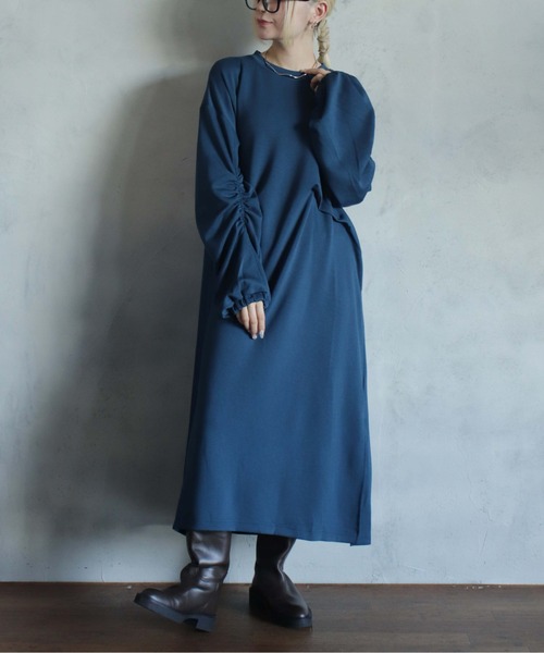 【Chibiページ】高級・上質＊ブラックボックスタックロングワンピース 2BUY10%OFF｜タックカラーワンピース｜BIGI online store - ビギ