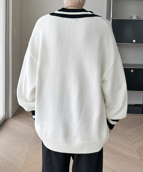 FVLMEN（フルメン）の「【FVLMEN】tilden line V-neck knit pullover/チルデン ライン Vネック ニット プルオーバー（ニット/セーター・メンズ・ブラック/ホワイト・MEDIUM/LARGE/X-LARGE）」の5枚目の写真
