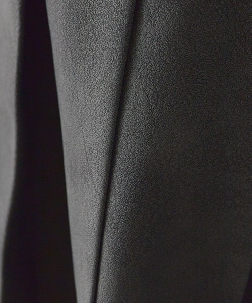 Chick(チック)の「Fake Leather Pleats Mini Skirt / フェイクレザープリーツミニスカート(スカート・レディース・グレー/ブラウン・L/M)」の4枚目の写真