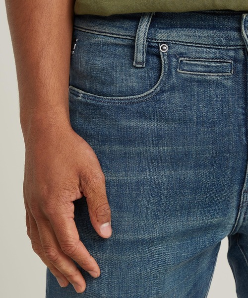 G-STAR(ジースター)の「D-STAQ 3D SLIM JEANS/ヴィンテージライク立体裁断スリムテーパードジーンズ(デニムパンツ・メンズ・インディゴブルー・34/32/33/30/31/30/28/30/33/32/32/30/30/32/27inch/34/30/36/32)」の7枚目の写真