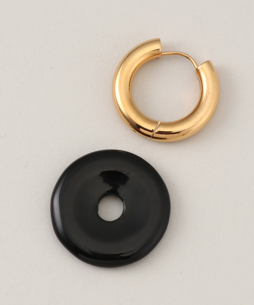 journal standard L'essage(ジャーナルスタンダードレサージュ)の「【TIMELESS PEARLY/タイムレスパーリー】Black earrings:ピアス(両耳用)(ピアス(両耳用)・レディース・その他・FREE)」の5枚目の写真