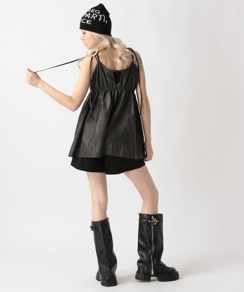 FOREVER 21（フォーエバー トゥエンティーワン）の「【2025SS】フェイクレザー2WAYチュニックワンピース（ワンピース・レディース・ブラウン/ブラック・MEDIUM/SMALL）」の21枚目の写真