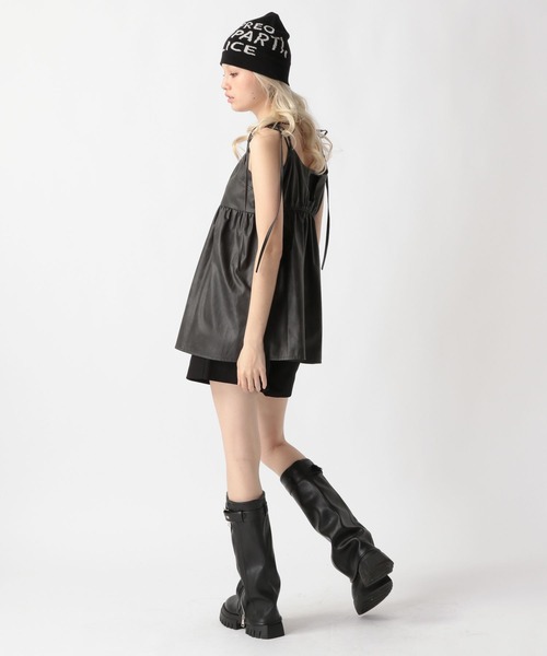 FOREVER 21（フォーエバー トゥエンティーワン）の「【2025SS】フェイクレザー2WAYチュニックワンピース（ワンピース・レディース・ブラウン/ブラック・MEDIUM/SMALL）」の22枚目の写真