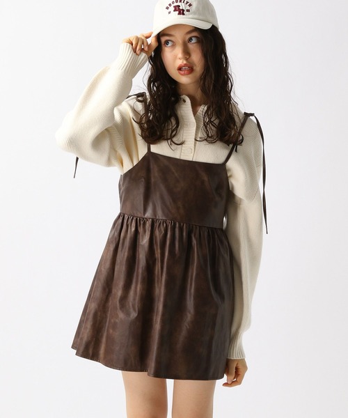 FOREVER 21（フォーエバー トゥエンティーワン）の「【2025SS】フェイクレザー2WAYチュニックワンピース（ワンピース・レディース・ブラウン/ブラック・MEDIUM/SMALL）」の11枚目の写真