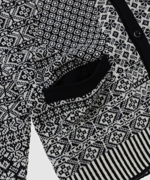 ANREALAGE（アンリアレイジ）の「PATCHWORK NORDIC KNIT CARDIGAN（カーディガン/ボレロ・レディース・ホワイト/レッド・46/48/38）」の6枚目の写真