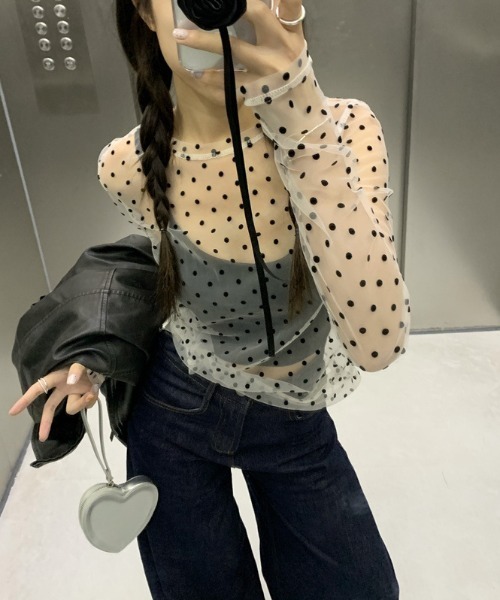SHEPP(シープ)の「ドット柄長袖シアートップス(Tシャツ/カットソー・レディース・ブラック/アイボリー・F)」の6枚目の写真
