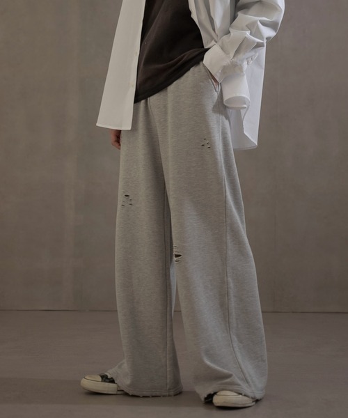 LUCY（ルーシー）の「LUCY/ダメージスウェットバギーパンツ（スウェットパンツ・メンズ・ブラック/杢グレー・MEDIUM/LARGE）」の2枚目の写真