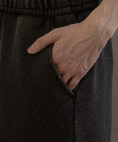 LUCY（ルーシー）の「LUCY/ダメージスウェットバギーパンツ（スウェットパンツ・メンズ・ブラック/杢グレー・MEDIUM/LARGE）」の11枚目の写真