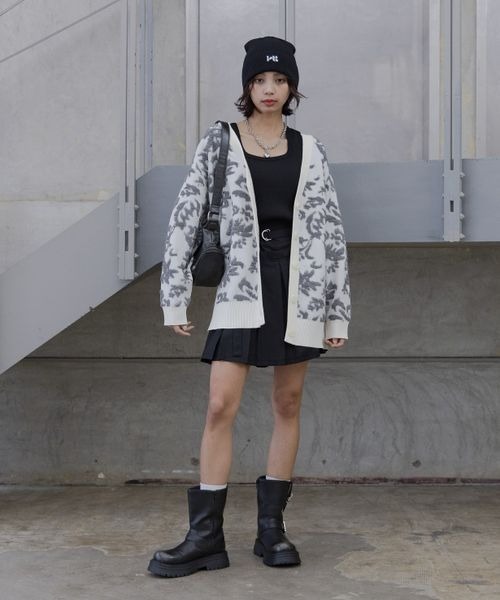 PAGEBOY（ページボーイ）の「3Dフラワージャガードカーディガン（カーディガン/ボレロ・レディース・オフホワイト/ブラック/ブルー系その他・FREE）」の5枚目の写真