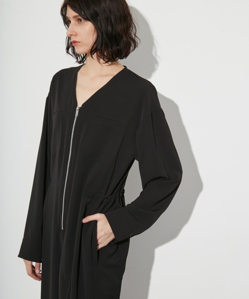 styling/(スタイリング)の「ウエストギャザーオールインワン(ワンピース・レディース・ベージュ/ブラック・1/0)」の9枚目の写真