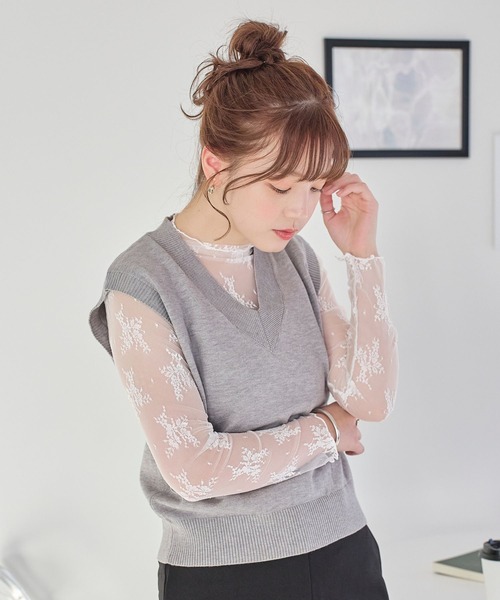 LinoU.(リノユー)の「花柄シアートップス(Tシャツ/カットソー・レディース・ブラック/アイボリー/ホワイト/ベージュ・S/M/L)」の7枚目の写真
