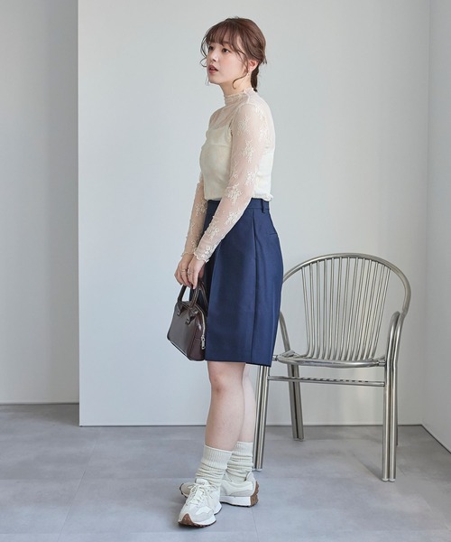 LinoU.(リノユー)の「花柄シアートップス(Tシャツ/カットソー・レディース・ブラック/アイボリー/ホワイト/ベージュ・S/M/L)」の11枚目の写真