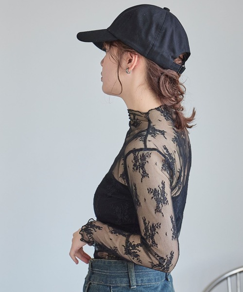 LinoU.(リノユー)の「花柄シアートップス(Tシャツ/カットソー・レディース・ブラック/アイボリー/ホワイト/ベージュ・S/M/L)」の14枚目の写真