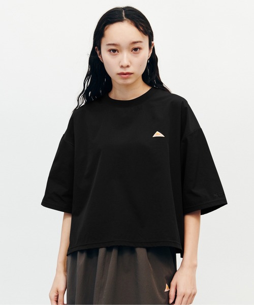 KELTY(ケルティ)の「ラッシュ コンフォート クロップド ティーシャツ(Tシャツ/カットソー・レディース・ブラック/ブルー/ベージュ/チャコールグレー・FREE)」の2枚目の写真