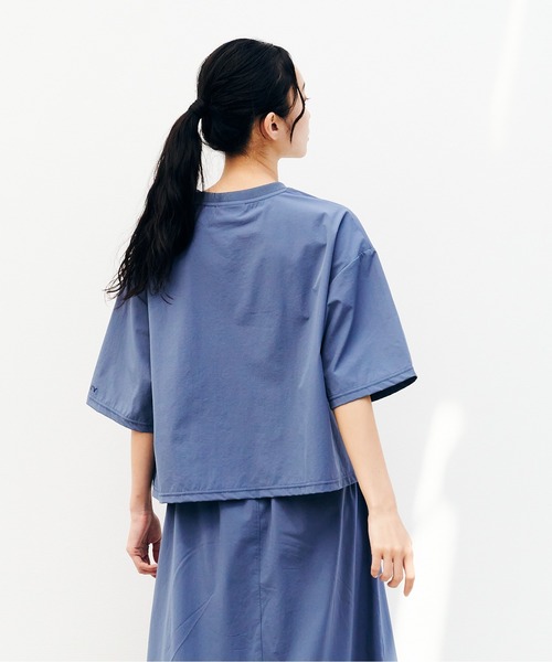 KELTY(ケルティ)の「ラッシュ コンフォート クロップド ティーシャツ(Tシャツ/カットソー・レディース・ブラック/ブルー/ベージュ/チャコールグレー・FREE)」の5枚目の写真