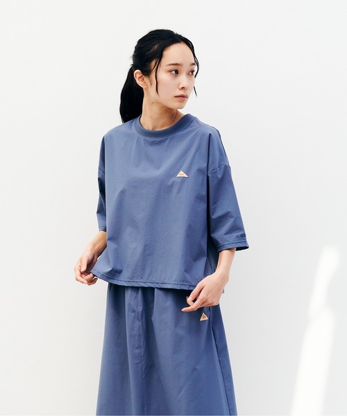 KELTY(ケルティ)の「ラッシュ コンフォート クロップド ティーシャツ(Tシャツ/カットソー・レディース・ブラック/ブルー/ベージュ/チャコールグレー・FREE)」の6枚目の写真