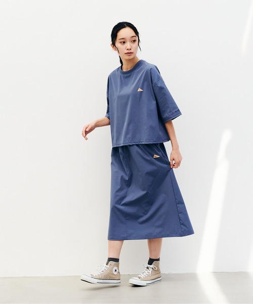 KELTY(ケルティ)の「ラッシュ コンフォート クロップド ティーシャツ(Tシャツ/カットソー・レディース・ブラック/ブルー/ベージュ/チャコールグレー・FREE)」の9枚目の写真