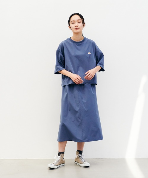 KELTY(ケルティ)の「ラッシュ コンフォート クロップド ティーシャツ(Tシャツ/カットソー・レディース・ブラック/ブルー/ベージュ/チャコールグレー・FREE)」の10枚目の写真