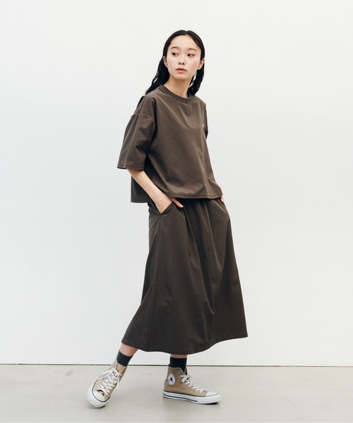 KELTY(ケルティ)の「ラッシュ コンフォート クロップド ティーシャツ(Tシャツ/カットソー・レディース・ブラック/ブルー/ベージュ/チャコールグレー・FREE)」の22枚目の写真