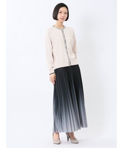 m.f.editorial(エムエフエディトリアル)の「【UVカット 静電気防止 アンチピリング ウォッシャブル】m.f.エディトリアル レディース 配色クルーネック ニットカーディガン(カーディガン/ボレロ・レディース・ネイビー/ベージュ・LARGE/MEDIUM)」の22枚目の写真