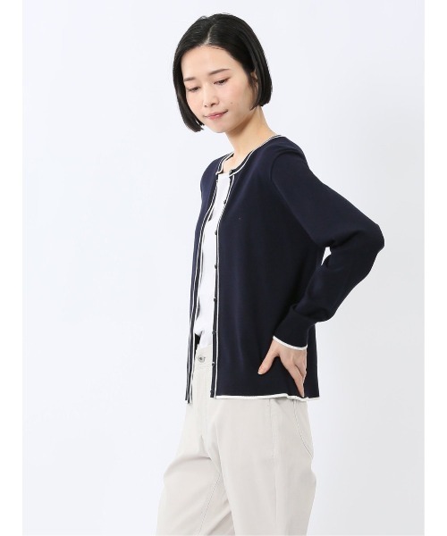m.f.editorial(エムエフエディトリアル)の「【UVカット 静電気防止 アンチピリング ウォッシャブル】m.f.エディトリアル レディース 配色クルーネック ニットカーディガン(カーディガン/ボレロ・レディース・ネイビー/ベージュ・LARGE/MEDIUM)」の17枚目の写真
