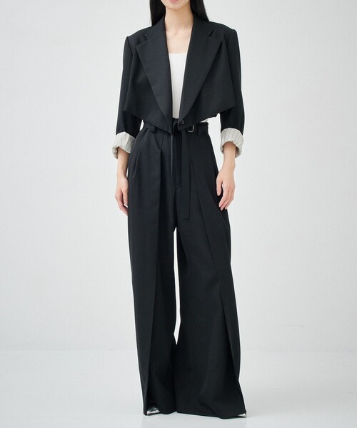 STUDIOUS(ステュディオス)の「【determ】Asymmetric Side Slide Top/アシンメトリーサイドスリットタンクトップ(タンクトップ・レディース・ブラック/ホワイト・2)」の4枚目の写真