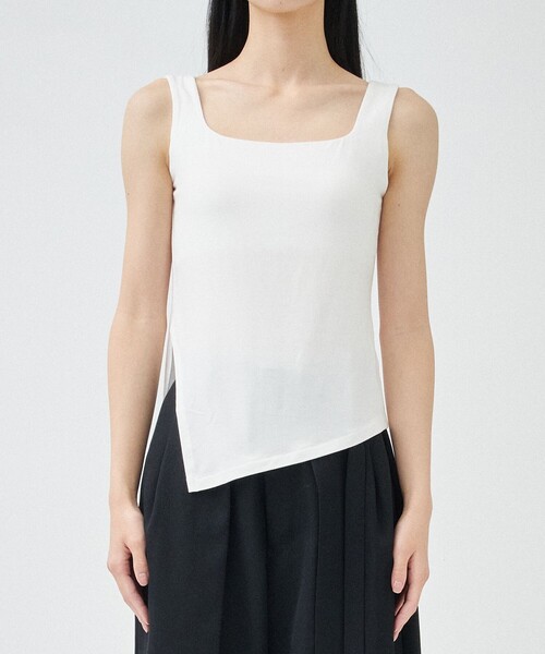 STUDIOUS(ステュディオス)の「【determ】Asymmetric Side Slide Top/アシンメトリーサイドスリットタンクトップ(タンクトップ・レディース・ブラック/ホワイト・2)」の5枚目の写真