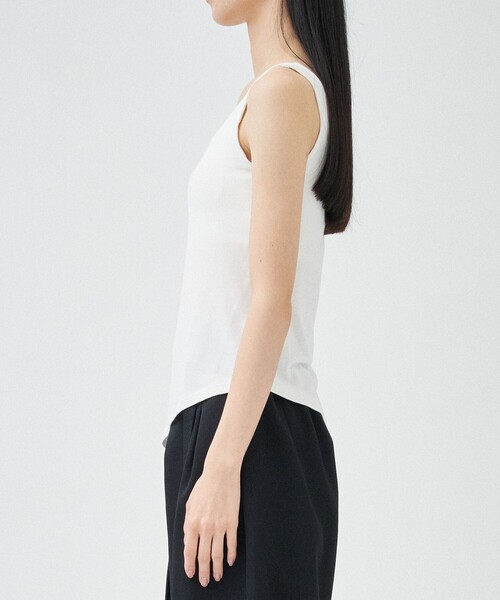STUDIOUS(ステュディオス)の「【determ】Asymmetric Side Slide Top/アシンメトリーサイドスリットタンクトップ(タンクトップ・レディース・ブラック/ホワイト・2)」の6枚目の写真
