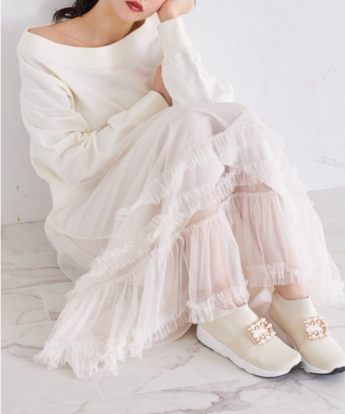 tocco closet(トッコ クローゼット)の「パール&ビジューバックル付きニットスニーカー(スニーカー・レディース・ブラック/オフホワイト・S/M/L)」の19枚目の写真
