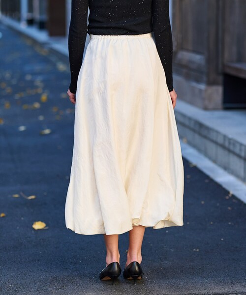 DRESSTERIOR（ドレステリア）の「【裏地あり/後ろウエストゴム】シアーワッシャーバルーンスカート（スカート・レディース・チャコールグレー/アイボリー・36/34/38/40）」の5枚目の写真