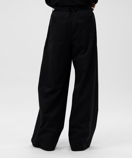 LAPIIS ツナギ　ブラック LAPIIS（ラピス）の「BELTED ZIP UP JUMPSUIT（つなぎ/オールインワン