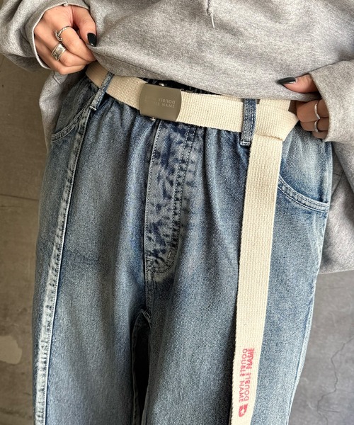 DOUBLE NAME(ダブルネーム)の「マットバックルロゴ刺しゅうガチャベルト(ベルト・レディース・パープル/ピンク/オフホワイト/ブラック/ブラウン/カーキ/ホワイト/ボルドー・FREE)」の18枚目の写真