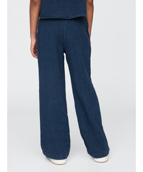GAP（ギャップ）の「クリンクルガーゼ デニムバギーパンツ (キッズ)（その他パンツ・キッズ・インディゴブルー・110cm/160cm/140cm/130cm/150cm/120cm）」の4枚目の写真