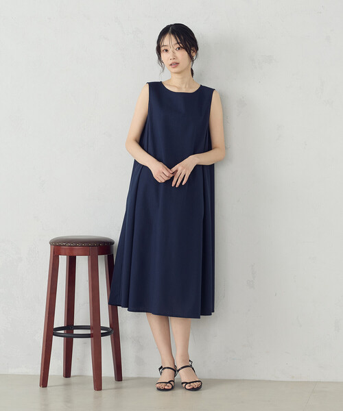 COMME CA ISM（コムサイズム）の「デイリーリラックス ノースリーブワンピース ナチュラル（ワンピース・レディース・ブラウン/ネイビー/マスタード/オリーブ・LARGE/MEDIUM）」の7枚目の写真