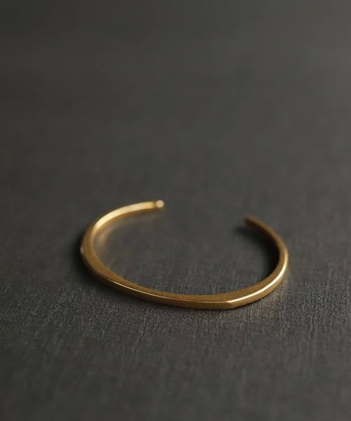 TEN.(テン)の「18KGP プレイナーバングル(ブレスレット・レディース・ゴールド・SMALL)」の10枚目の写真